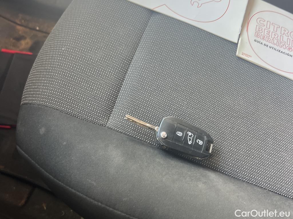  Citroen  Berlingo CITROEN  / 2018 / 3P / furgón derivado de turismo Talla M BlueHDi 100 CONTROL #6