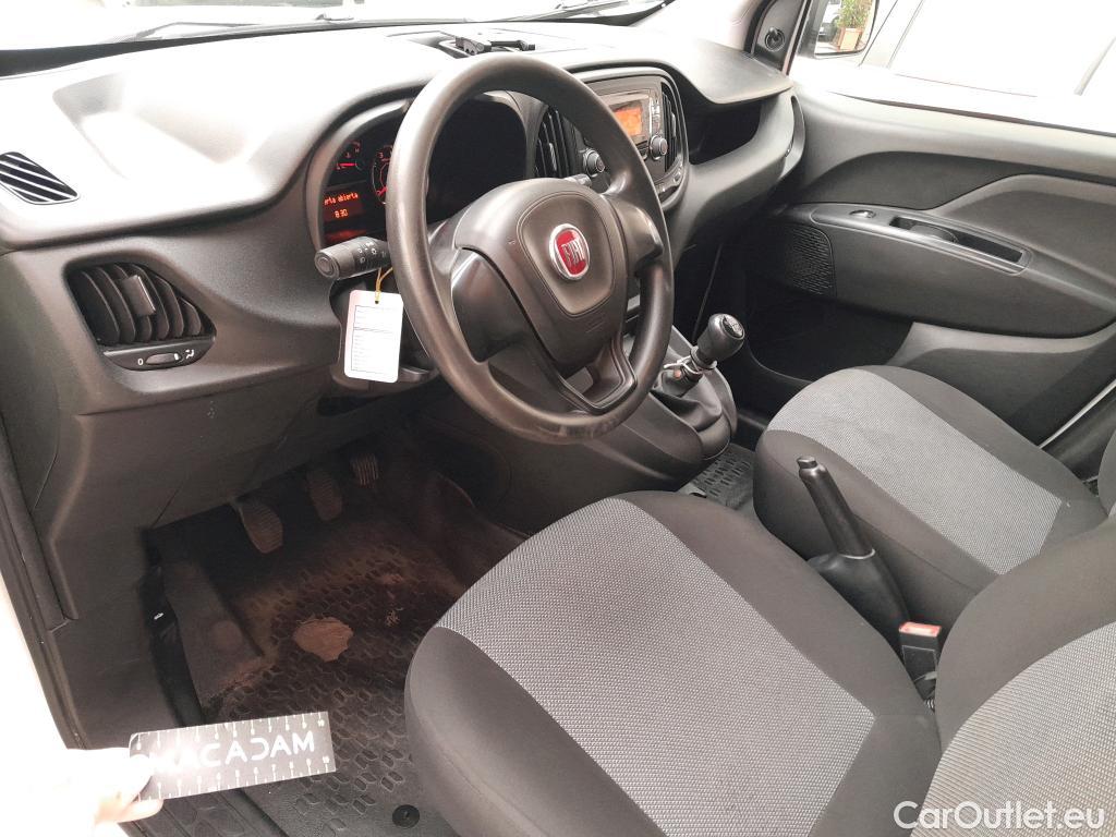  Fiat  Doblo FIAT Doblò Cargo/2015/3P/furgón derivado de turismo Cargo Base Plus 1.4 Tjet 89kW GNC * #11