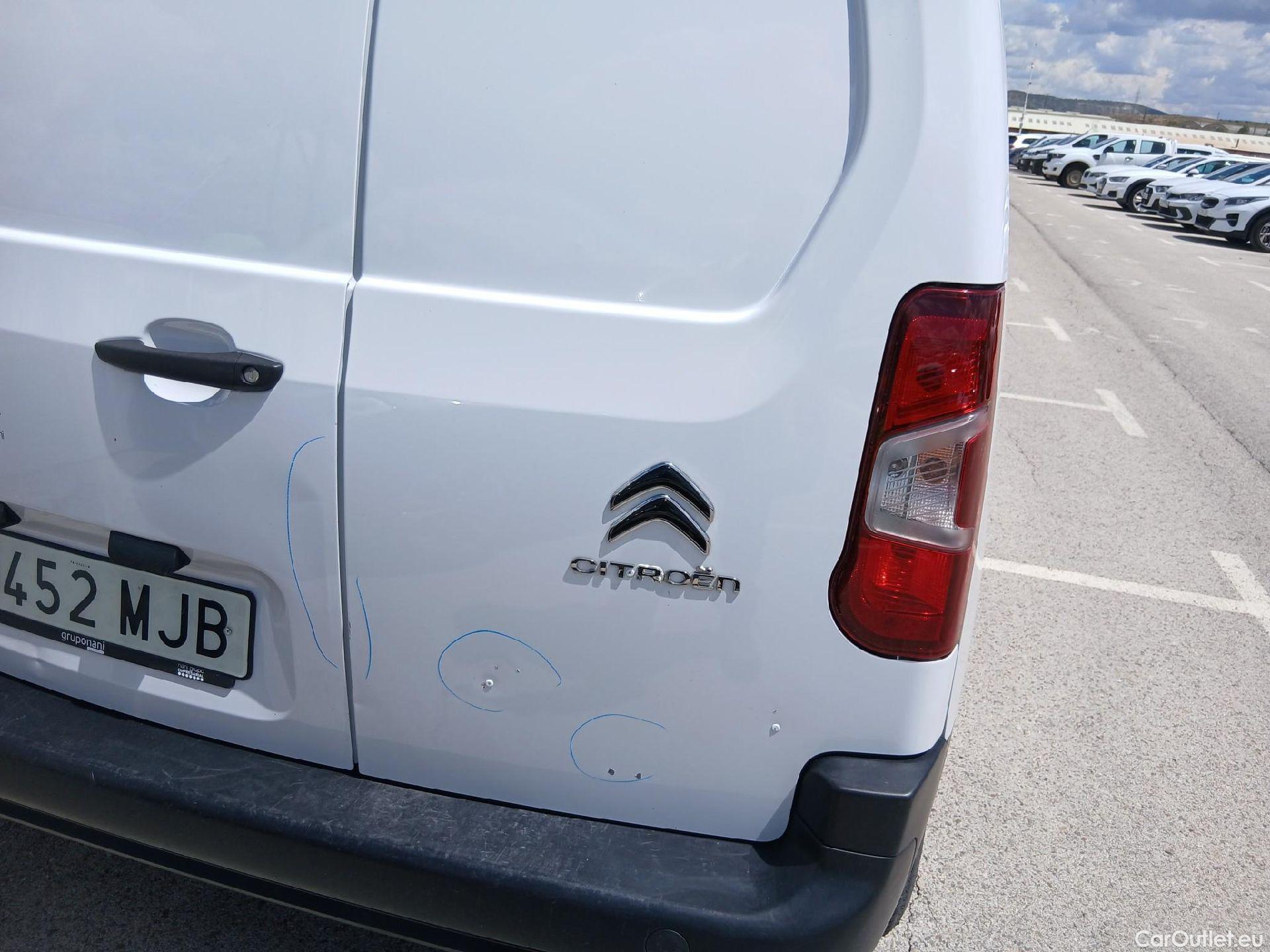  Citroen  Berlingo CITROEN  / 2018 / 4P / furgón derivado de turismo Talla M BlueHDi 100 #28