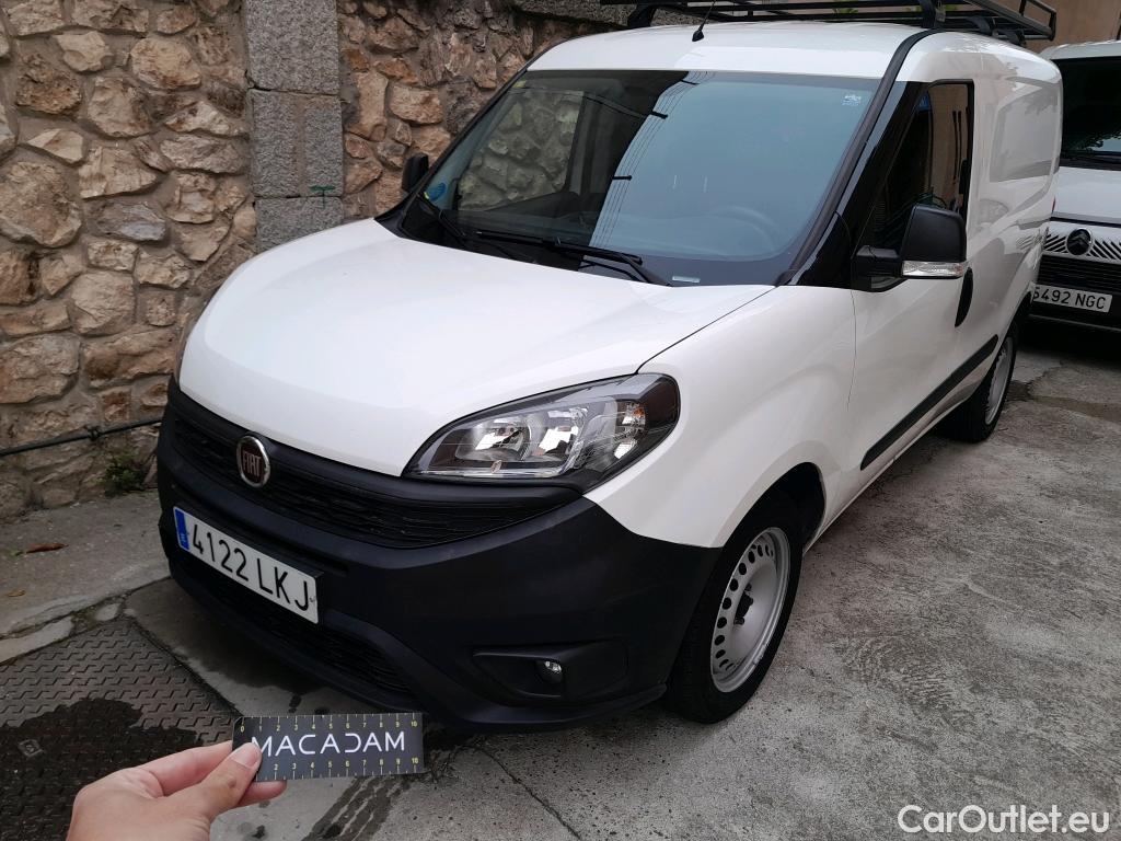  Fiat  Doblo FIAT Doblò Cargo/2015/3P/furgón derivado de turismo Cargo Base Plus 1.4 Tjet 89kW GNC * #21