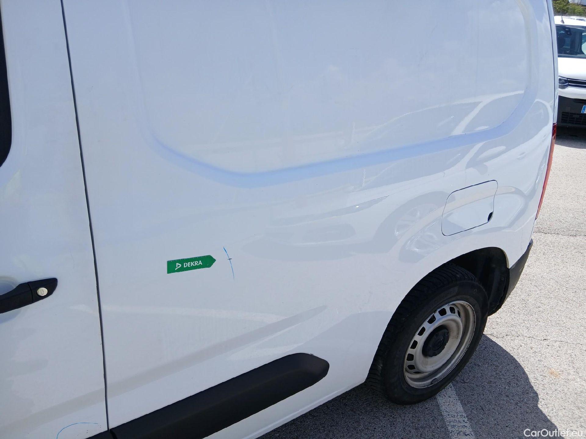  Opel  Combo OPEL  / 2018 / 4P / furgón derivado de turismo 1.5 TD 75kW (100CV) Select L H1 650kg #21