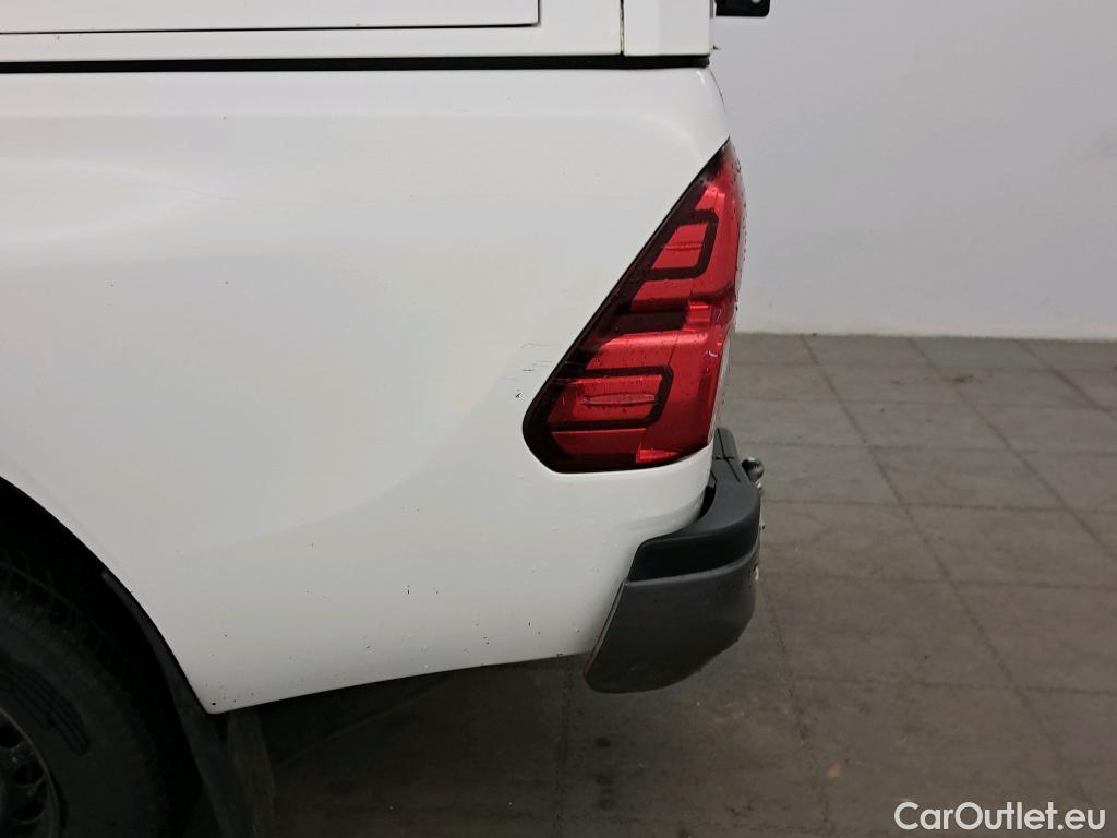  Toyota  Hilux TOYOTA  / 2016 / 4P / pickup 2.4 D-4D Cabina Doble GX #30