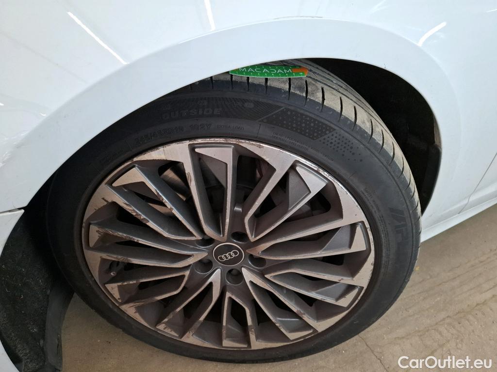  Audi  A6 AUDI  Avant / 2018 / 5P / Break 55 TFSI e quattro S tronic 7 Compétition #65