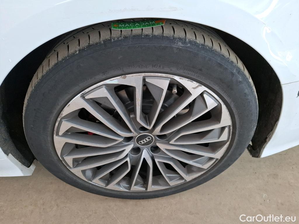 Audi  A6 AUDI  Avant / 2018 / 5P / Break 55 TFSI e quattro S tronic 7 Compétition #84