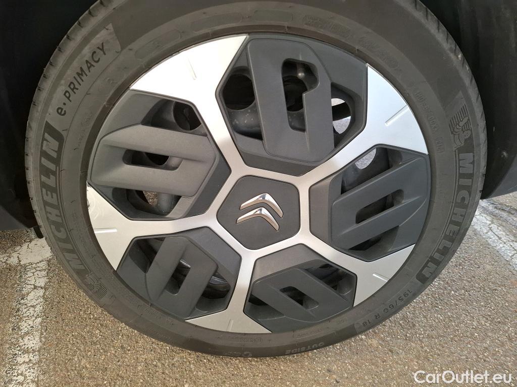  Citroen  C4  Berline Feel 1.2 PureTech 130CV BVA8 6E #51