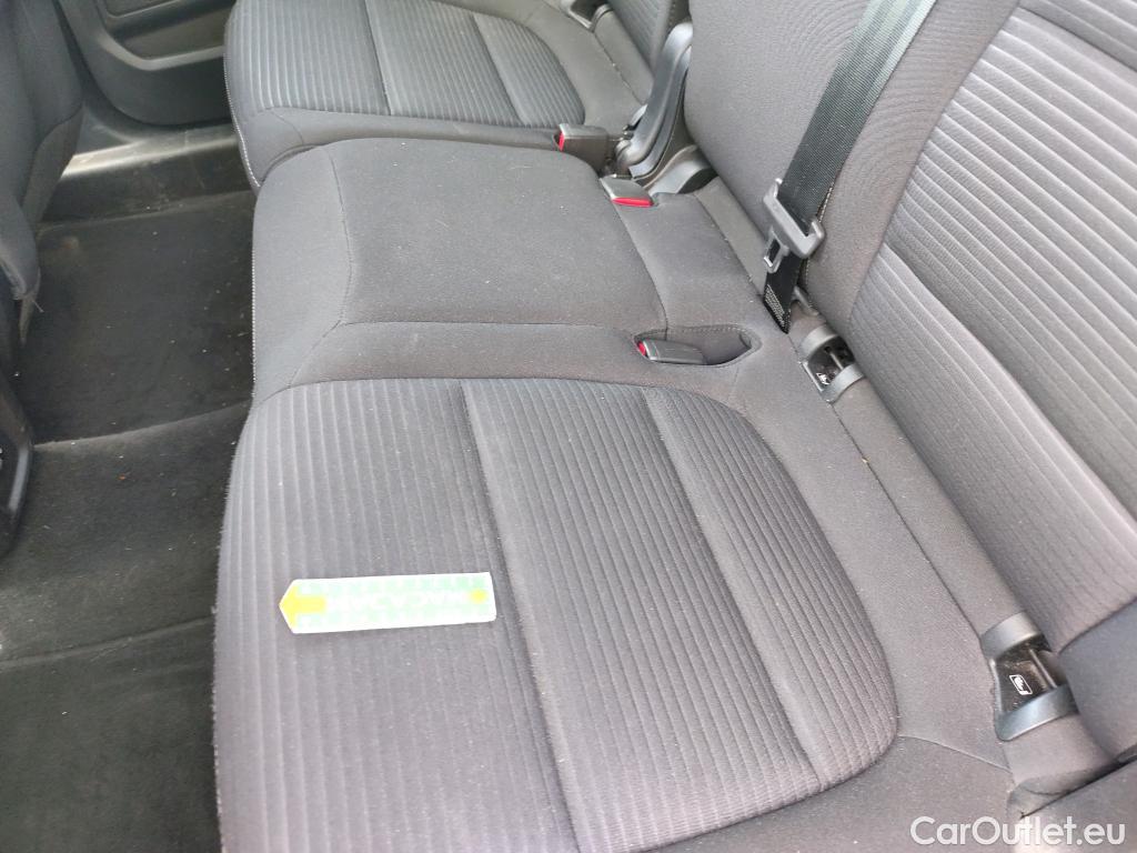  Ford  Kuga  Titanium Hybrid 2.5 190CV BVA6 E6dT
 #27