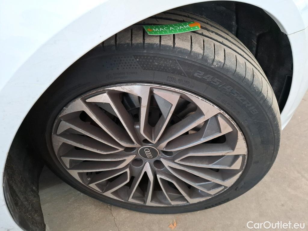  Audi  A6 AUDI  Avant / 2018 / 5P / Break 55 TFSI e quattro S tronic 7 Compétition #61
