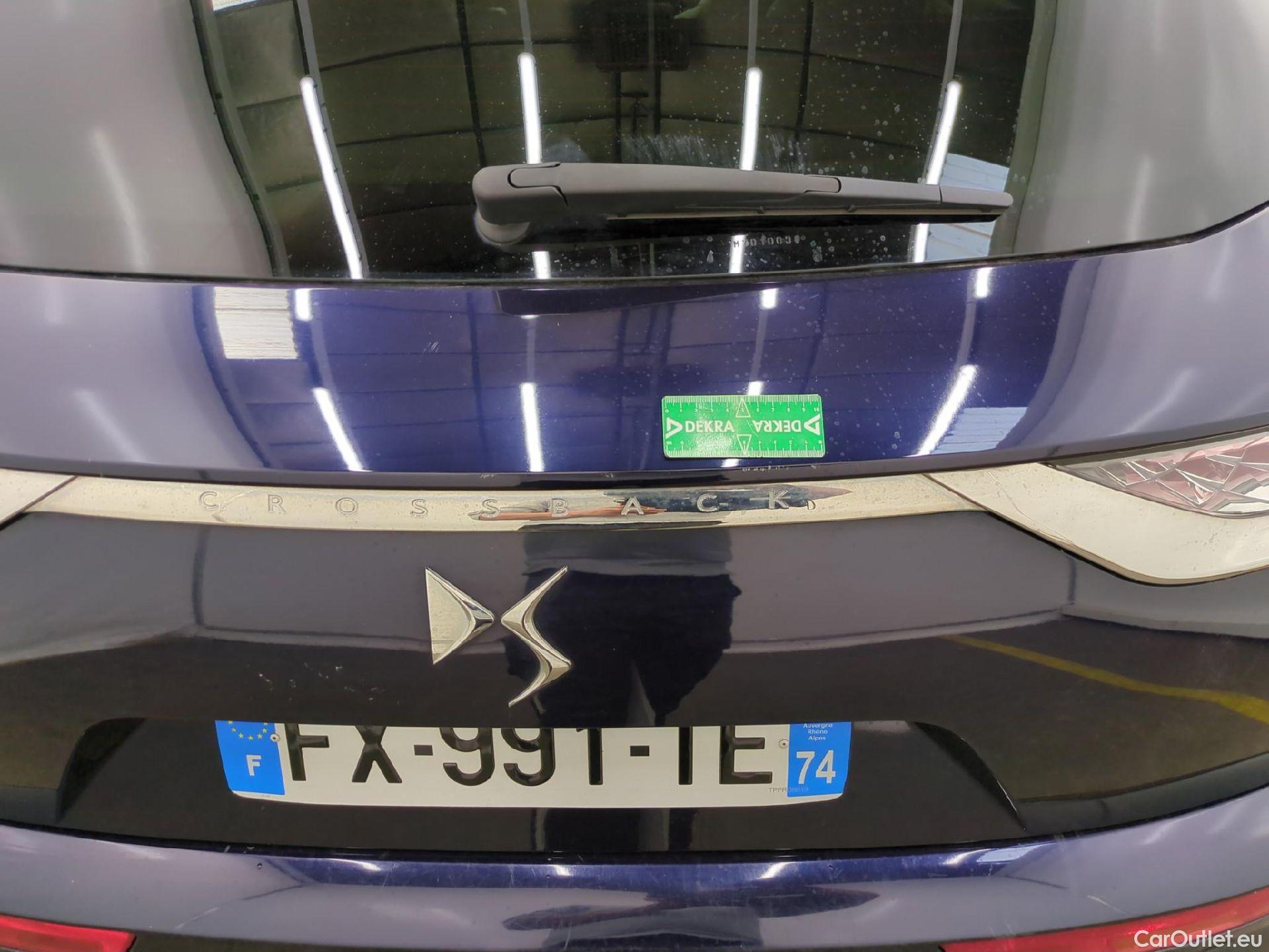  DS  DS7 DS DS 7 Crossback / 2017 / 5P / SUV E-TENSE 4x4 300 So Chic #51
