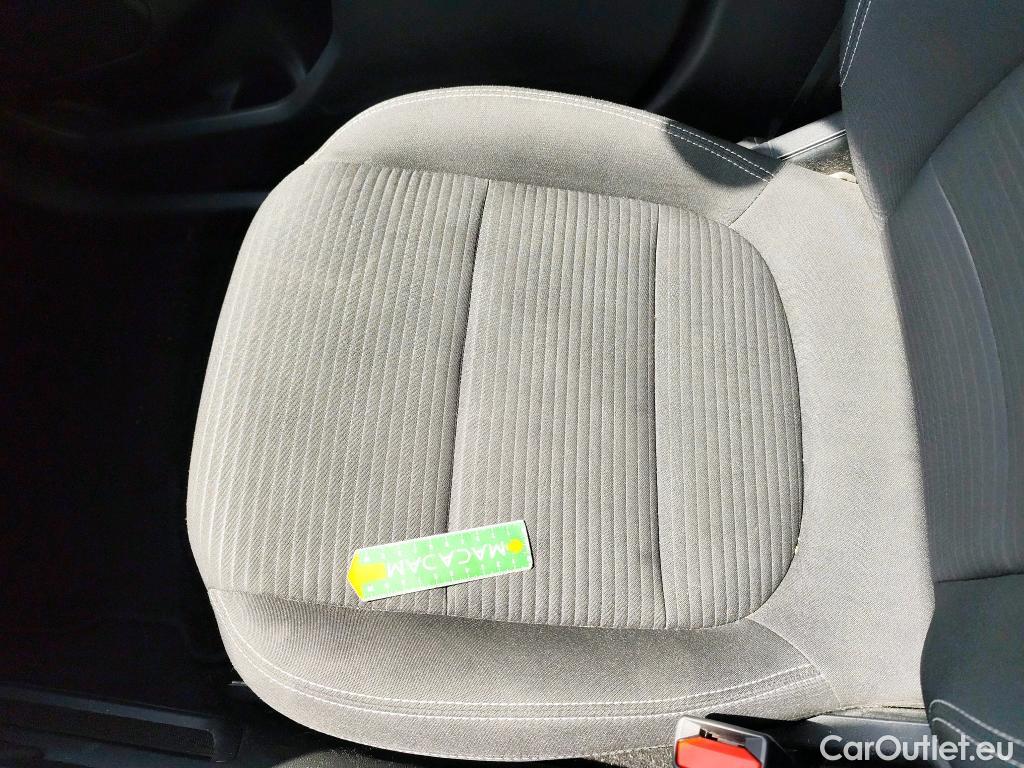  Ford  Kuga  Titanium Hybrid 2.5 190CV BVA6 E6dT
 #25