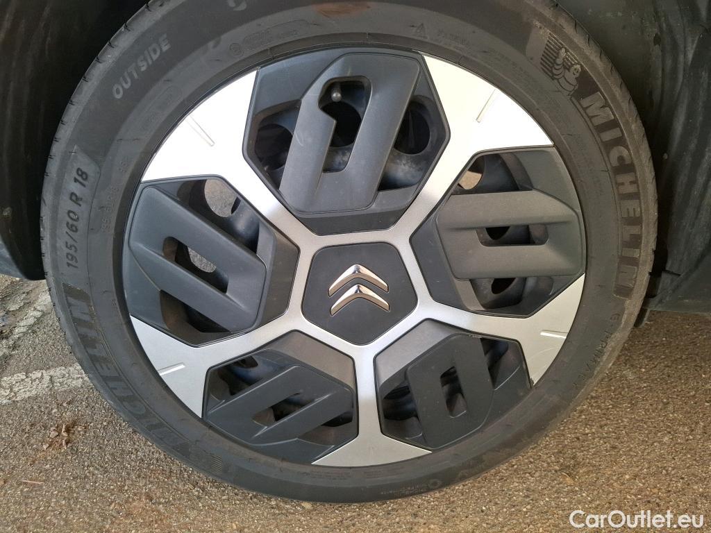  Citroen  C4  Berline Feel 1.2 PureTech 130CV BVA8 6E #54