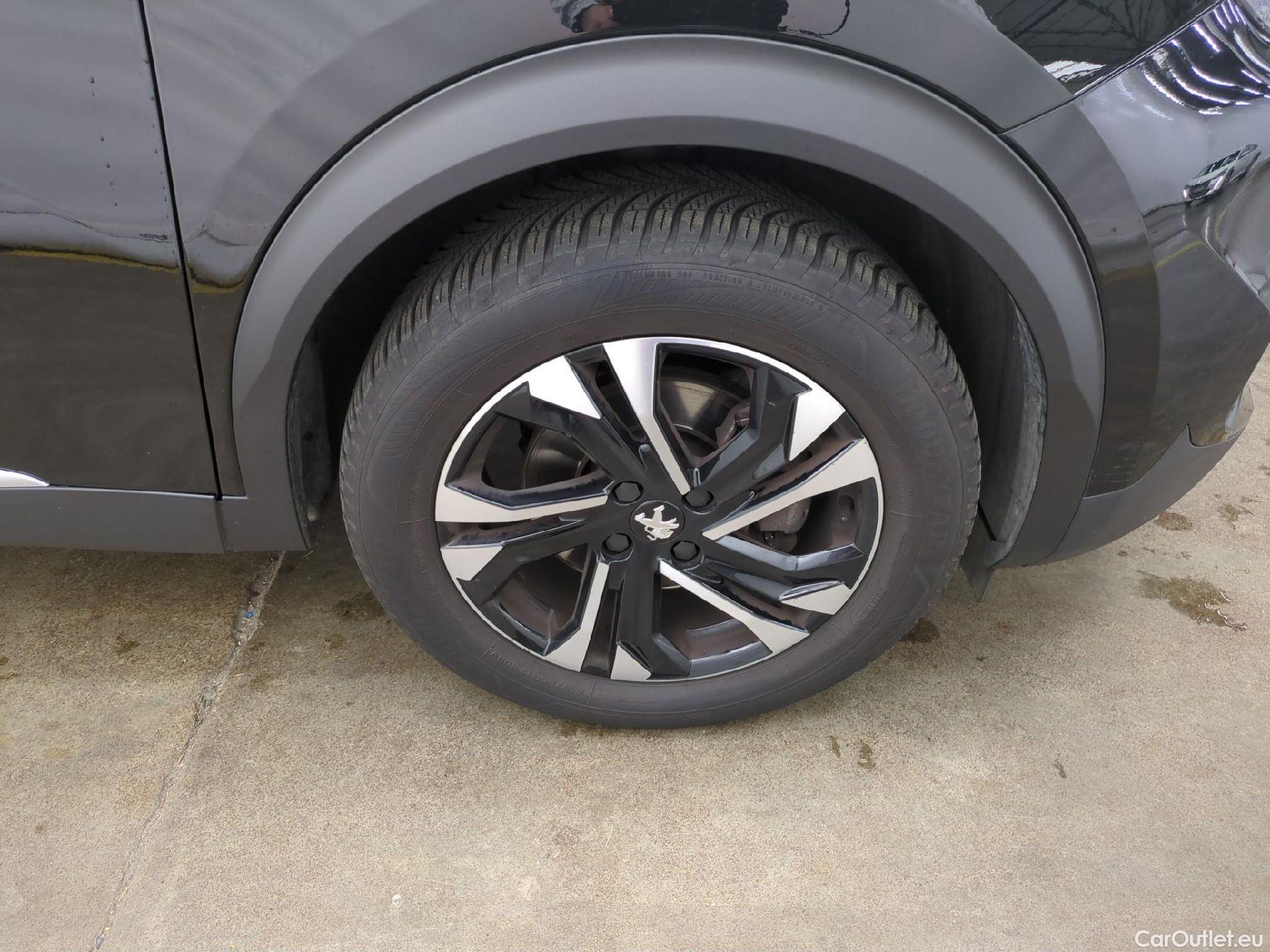  Peugeot  2008  Allure Business 1.5 HDi 130CV BVA8 E6d #51