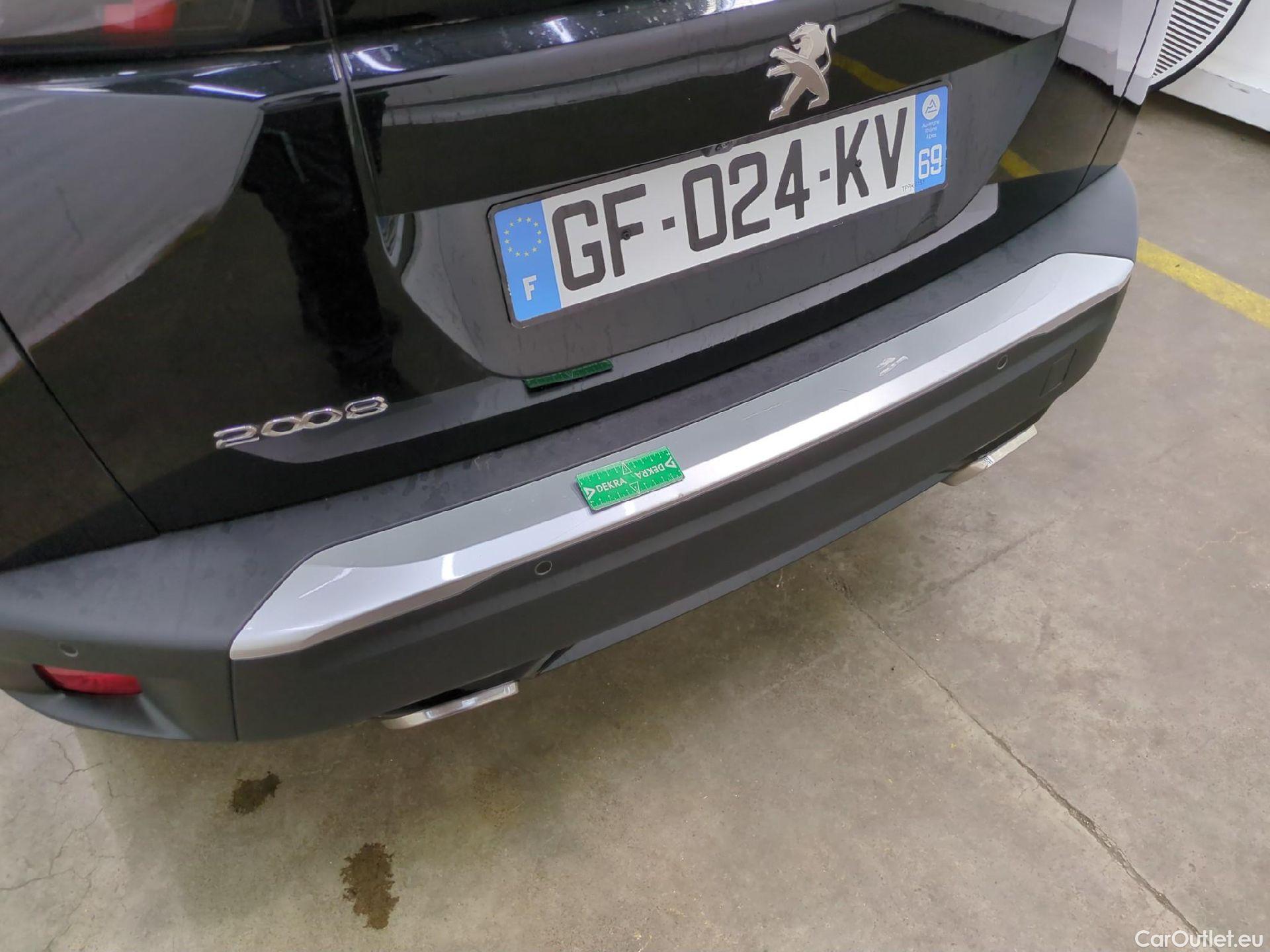  Peugeot  2008  Allure Pack 1.2 PureTech 130CV BVM6 E6d #48