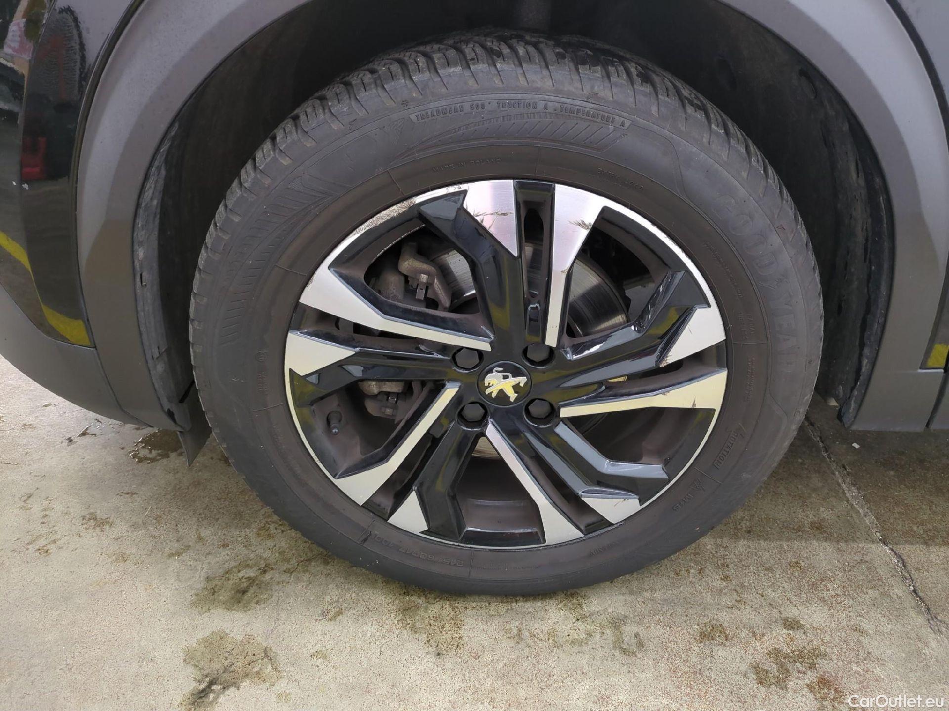  Peugeot  2008  Allure Business 1.5 HDi 130CV BVA8 E6d #4
