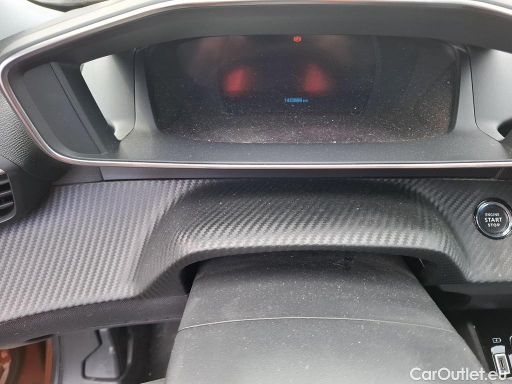  Peugeot  2008 PEUGEOT  / 2019 / 5P / Crossover 1.5 BLUEHDI 100 S&S ALLURE BUSINESS #32