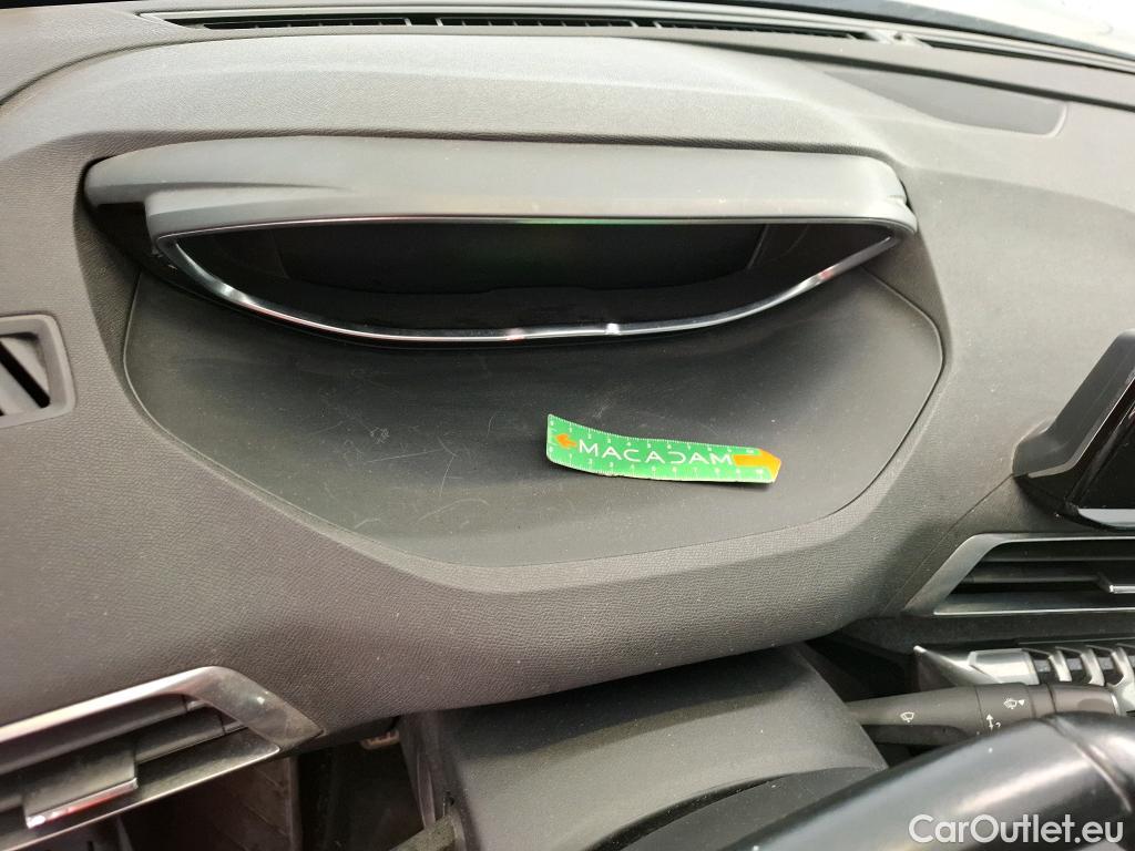  Peugeot  3008  Allure Pack 1.5 HDi 130CV BVM6 E6d #26