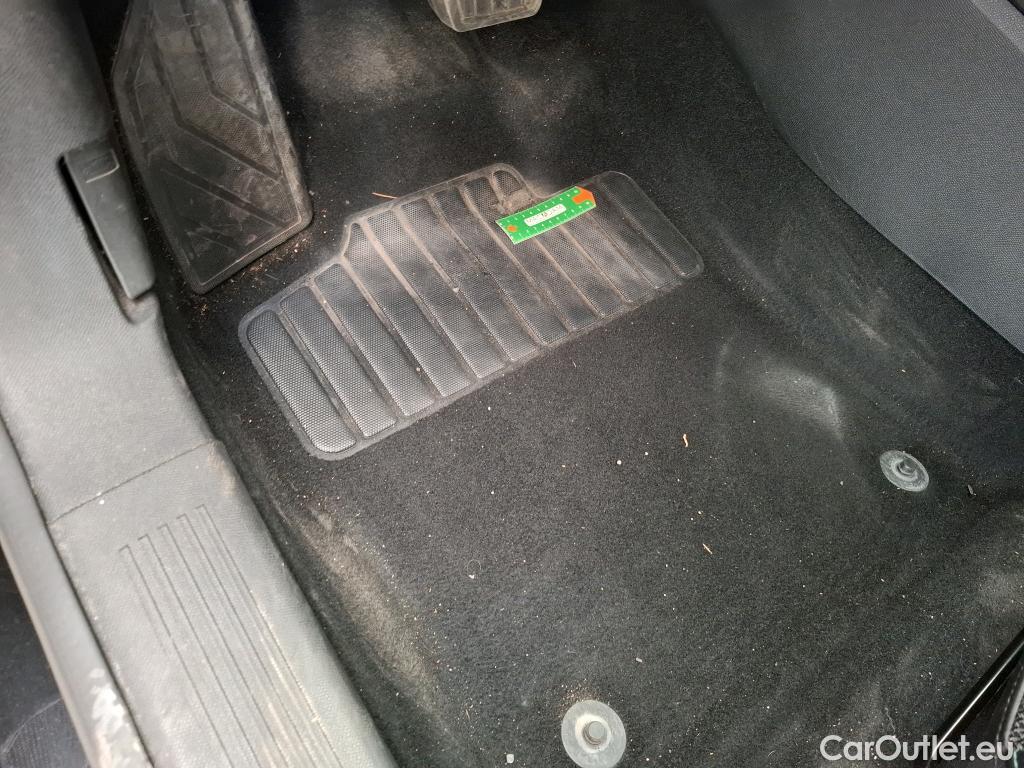 Peugeot  308  Allure 1.2 PureTech 130CV BVA8 E6d #18