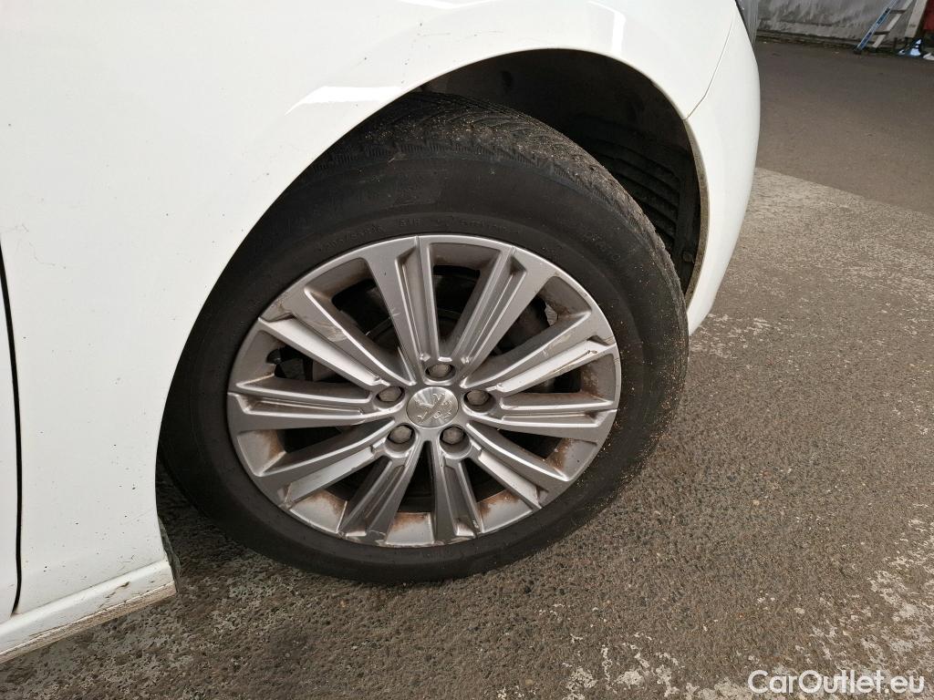  Peugeot  308  Allure 1.2 PureTech 130CV BVA8 E6d #9