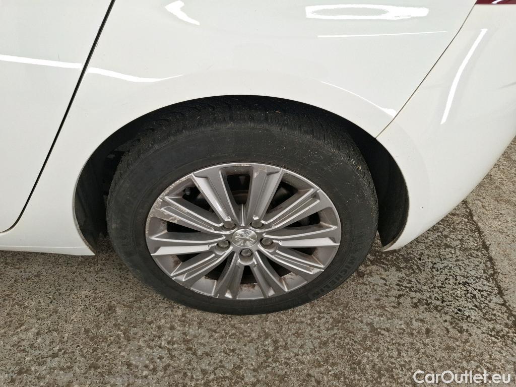  Peugeot  308  Allure 1.2 PureTech 130CV BVA8 E6d #16