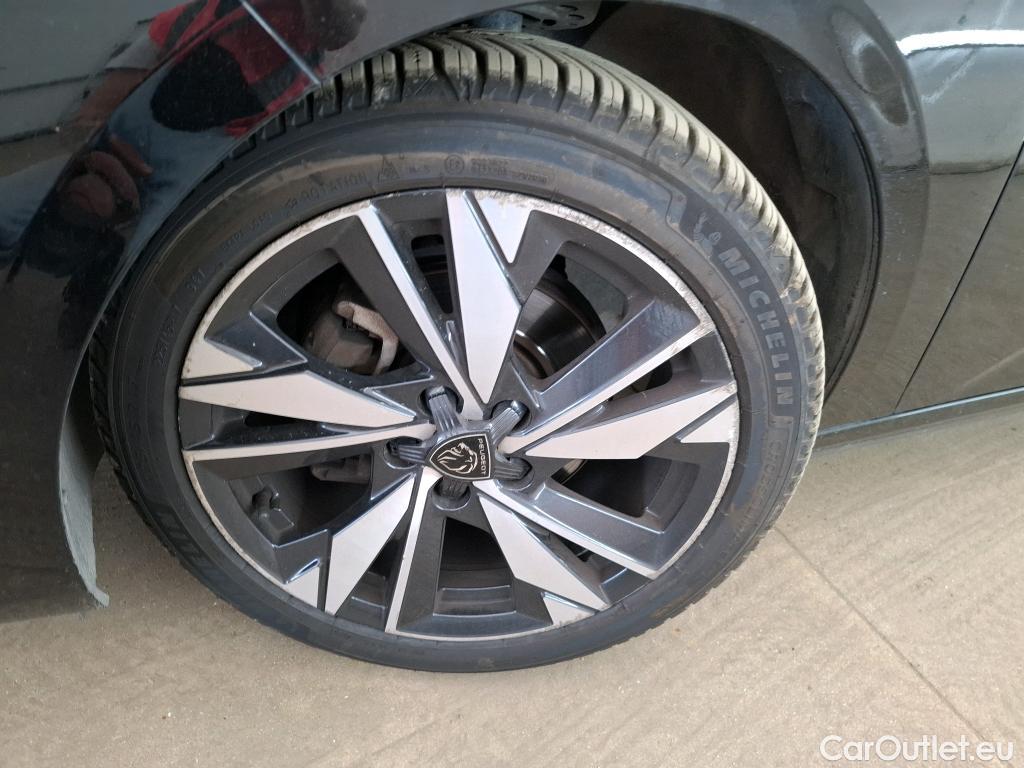  Peugeot  308  Allure 1.2 PureTech 130CV BVA8 E6d #1