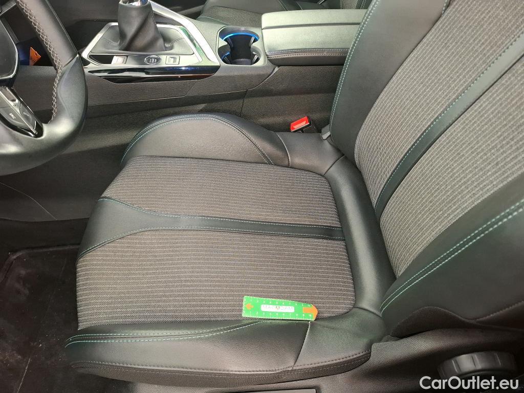  Peugeot  3008  Allure Pack 1.5 HDi 130CV BVM6 E6d #10