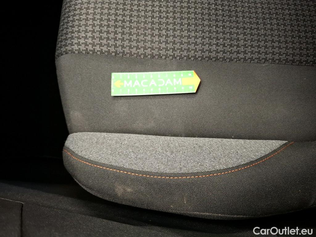  Peugeot  3008  II Active Pack 1.5 HDi 130CV BVM6 E6d #33