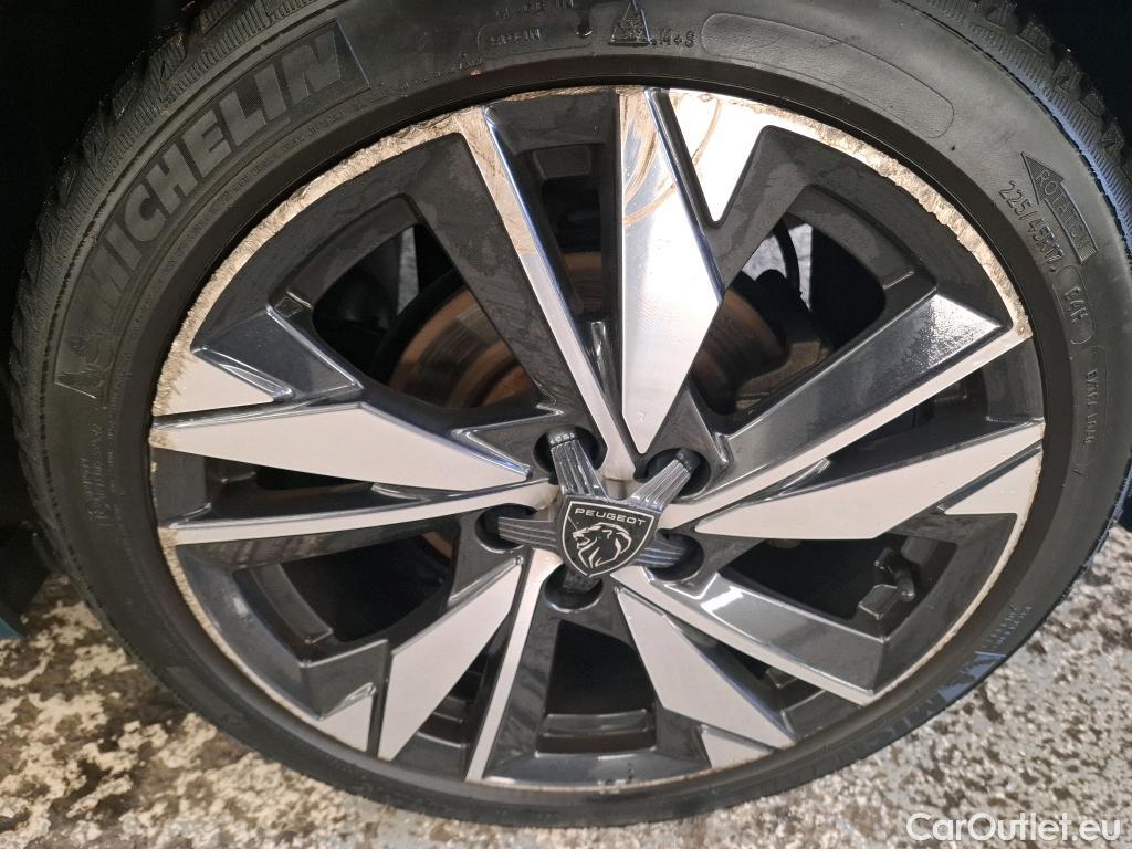  Peugeot  308 PEUGEOT  SW / 2021 / 5P / Break PureTech 130 S&S EAT 8 ALLURE #25