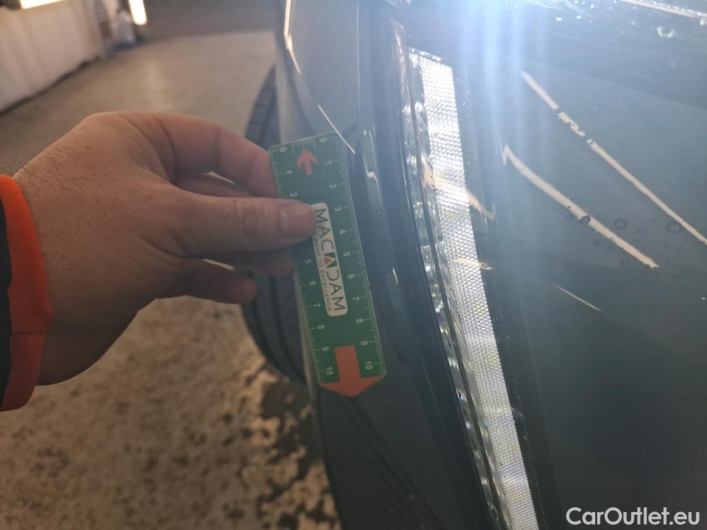  Peugeot  308 PEUGEOT  SW / 2021 / 5P / Break PureTech 130 S&S EAT 8 ALLURE #44