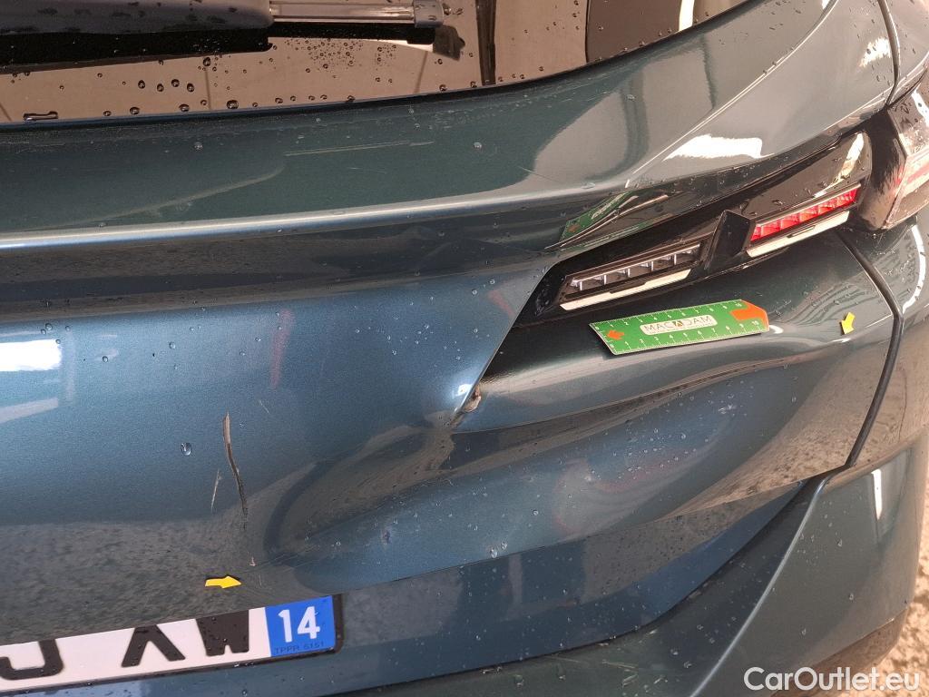  Peugeot  308 PEUGEOT  SW / 2021 / 5P / Break PureTech 130 S&S EAT 8 ALLURE #3
