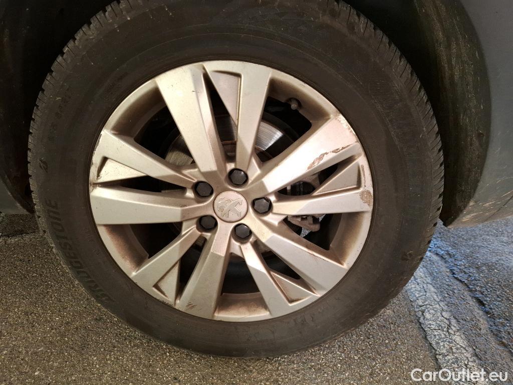  Peugeot  5008  Active Business 1.2 PureTech 130CV BVA8 7 Sieges E6d #85