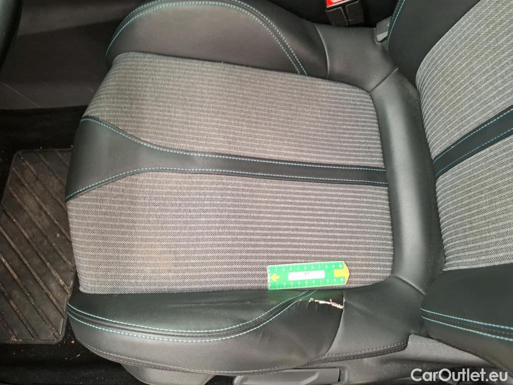  Peugeot  5008  Allure Pack 1.2 PureTech 130CV BVA8 7 Sieges E6d #39