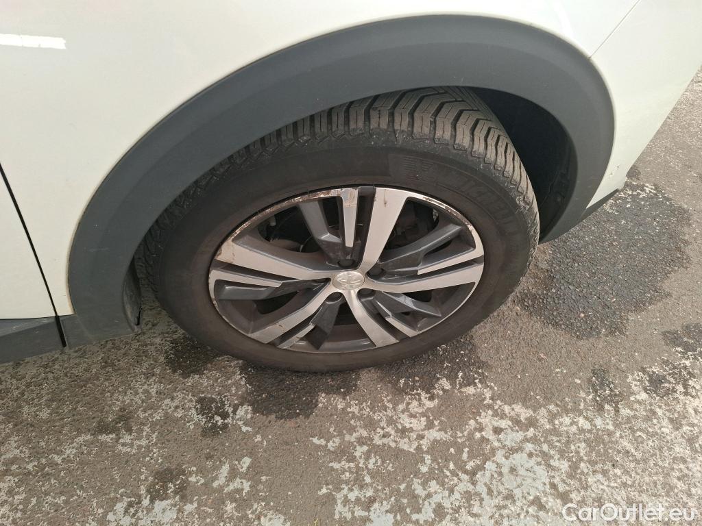  Peugeot  5008  Allure Pack 1.2 PureTech 130CV BVA8 7 Sieges E6d #47