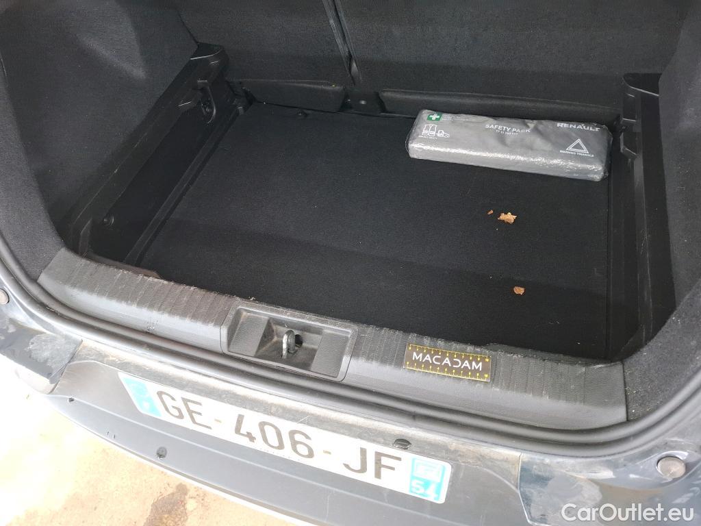 Renault  Captur RENAULT  / 2019 / 5P / SUV Business TCe 140 EDC FAP -21 #12