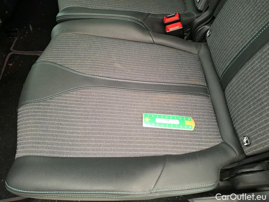  Peugeot  5008  Allure Pack 1.2 PureTech 130CV BVA8 7 Sieges E6d #75