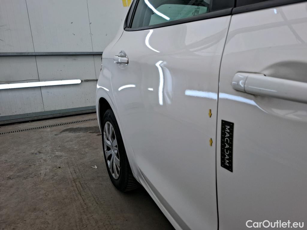  Peugeot  208  Affaire Premium Pack 1.5 HDi 100CV BVM5 E6dT #3