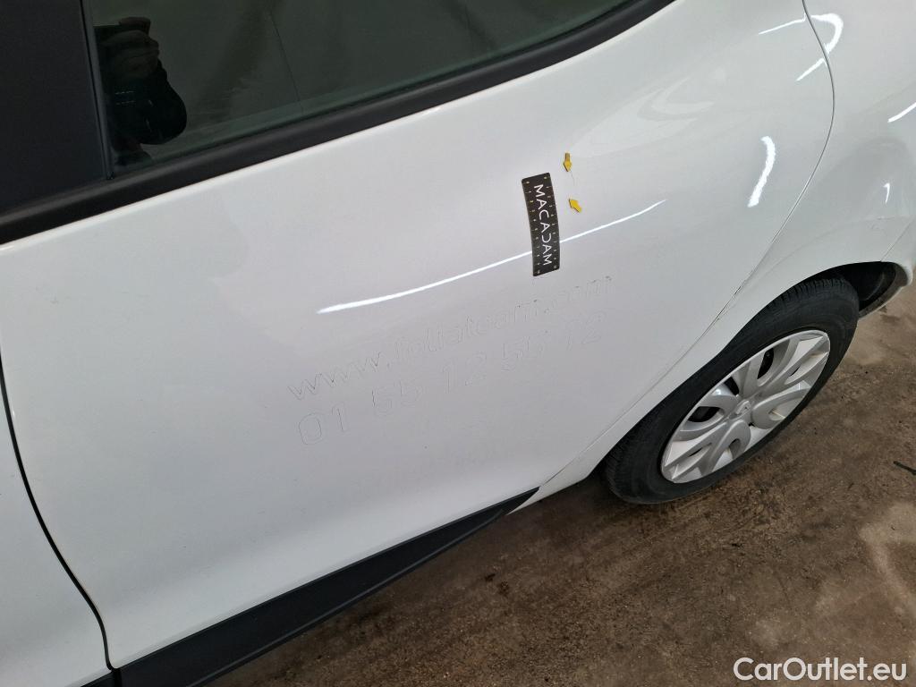  Renault  Clio RENAULT  Société VU 5p Berline Air Medianav dCi 75  18 #63