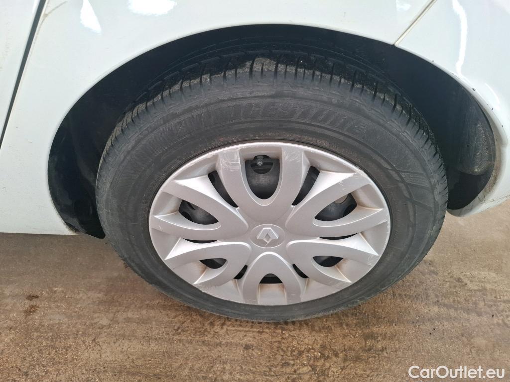 Renault  Clio RENAULT  Société VU 5p Berline Air Medianav dCi 75  18 #44
