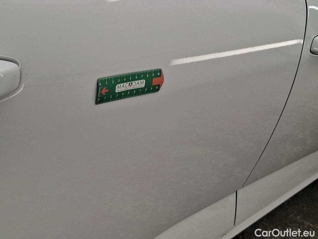  Renault  Megane  IV Berline 5pt. Société Air Nav 1.5 dCi 90CV BVM6 E6 #7