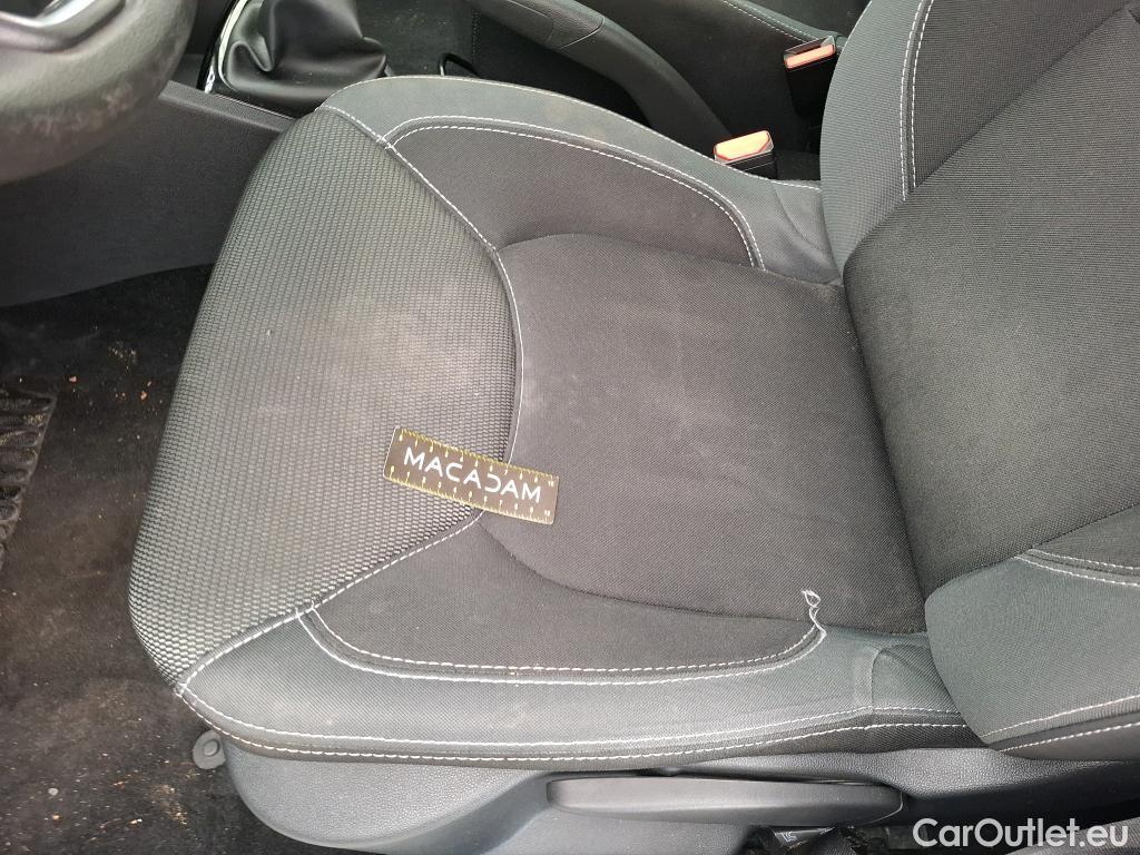  Renault  Clio RENAULT  Société VU 5p Berline Air Medianav dCi 75  18 #24