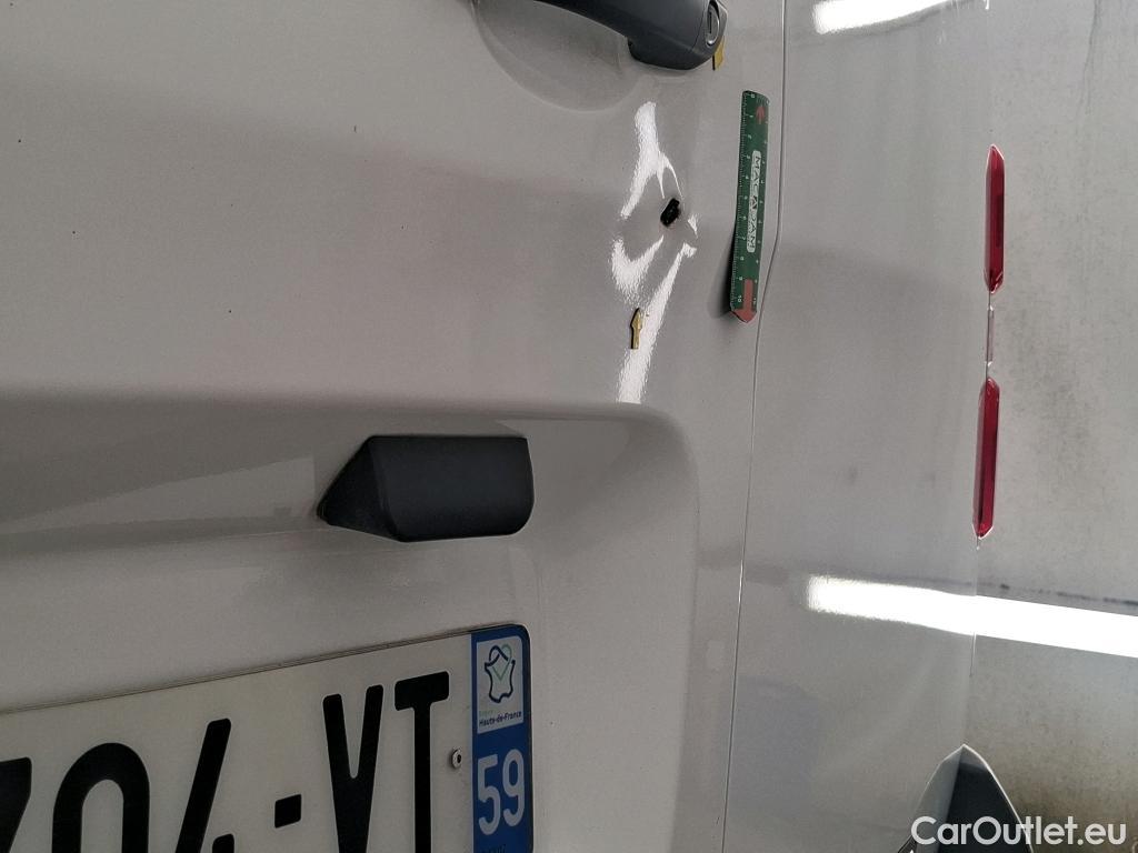  Peugeot  Expert PEUGEOT  / 2016 / 4P / Fourgon tôlé BLUEHDI 100 STANDARD PREMIUM #3