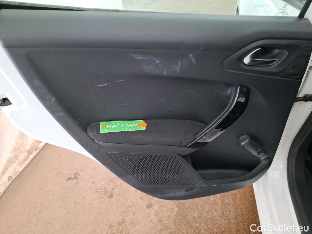  Peugeot  208  Affaire Premium Pack 1.6 HDi 75CV BVM5 E6 #10