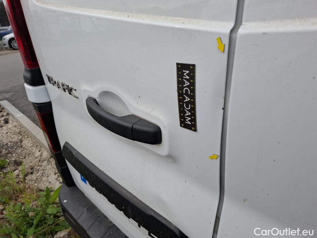  Renault  Trafic RENAULT  / 2021 / 4P / Fourgon tôlé FG L1H1 2T8 advance Blue dCi 130 - 24 #28