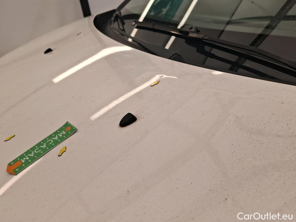  Citroen  C3  Feel 1.2 PureTech 80CV BVM5 E6 / VH GRELE #19