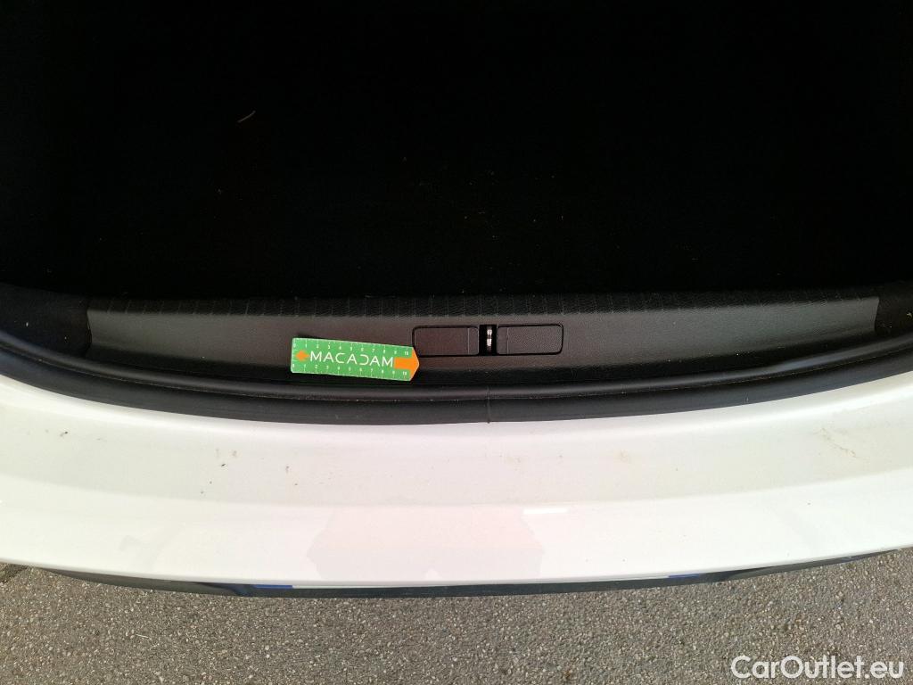  Peugeot  208  Active 1.2 PureTech 100CV BVM6 E6d #28