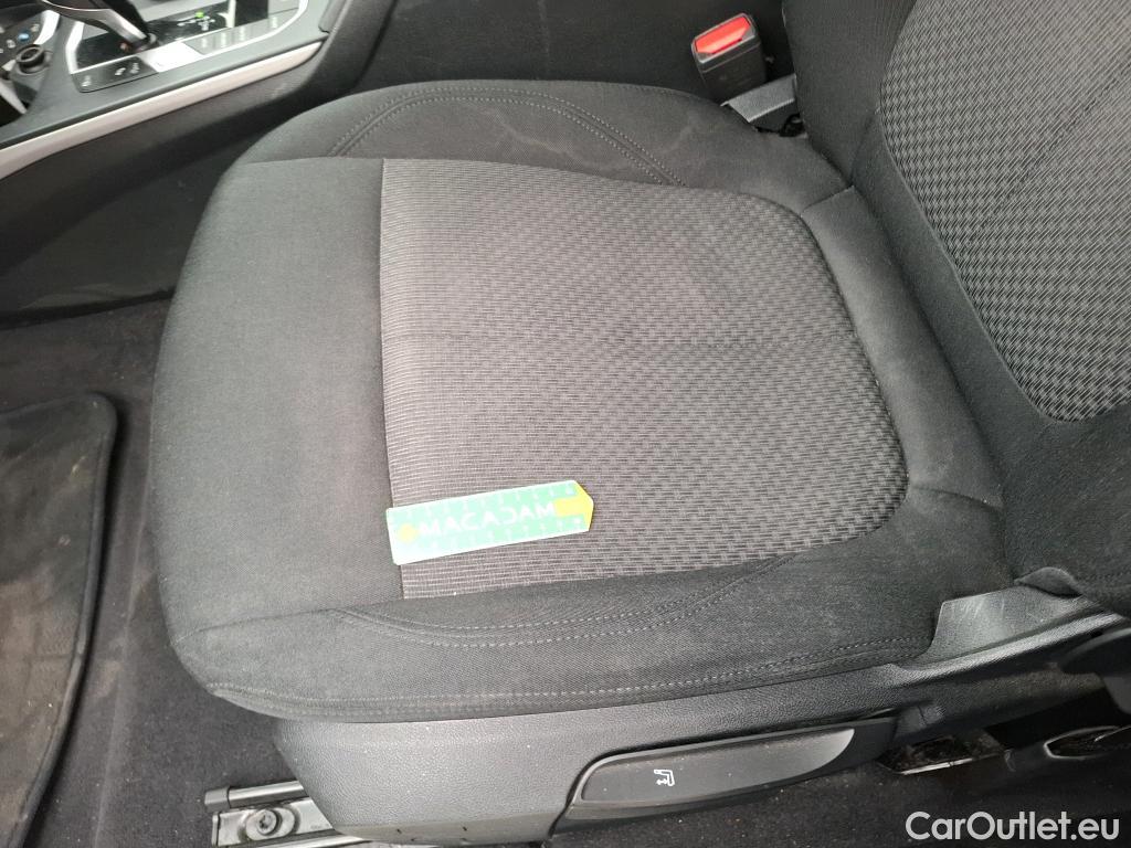  Bmw  Serie 1 Série 1 Berline 118 i Lounge 1.5 135CV BVA7 E6d #26