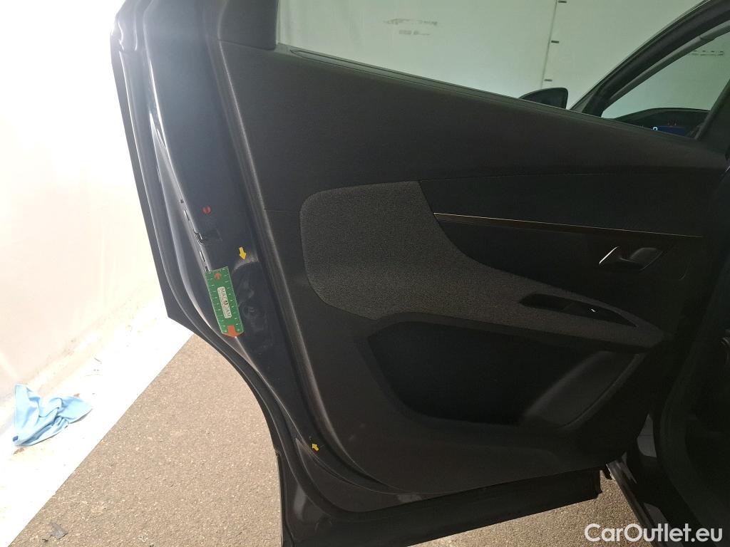  Peugeot  5008  Active Business 1.2 PureTech 130CV BVM6 E6 #1