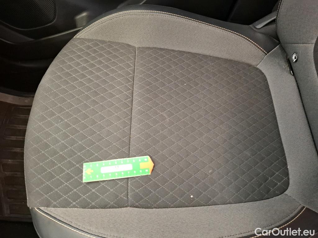  Opel   Grandland X Grandland X Elegance Business 1.5 130CV BVA8 E6d #8
