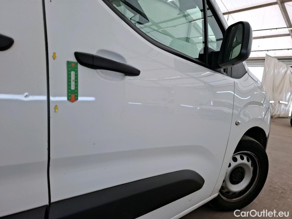  Citroen  Berlingo  Fourgon Club M 1000 1.2 PureTech 130CV BVA8 E6d #21