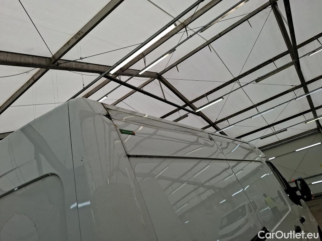  Renault  Master RENAULT  / 2019 / 4P / Fourgon tôlé FG Tr CF F3300 L2H2 Blue dCi 135 #2