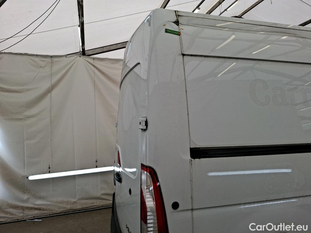  Renault  Master RENAULT  / 2019 / 4P / Fourgon tôlé FG Tr CF F3300 L2H2 Blue dCi 135 #22