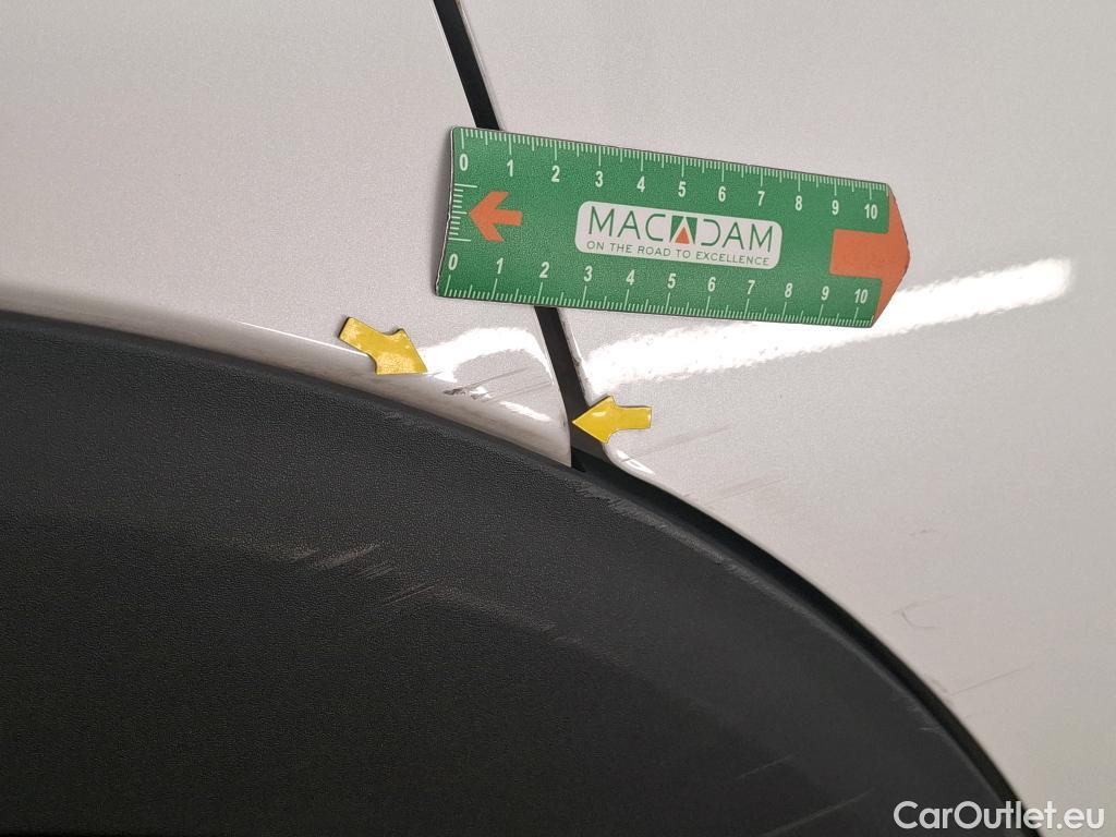  Peugeot  3008  II Allure Pack 1.2 PureTech 130CV BVA8 E6d #23